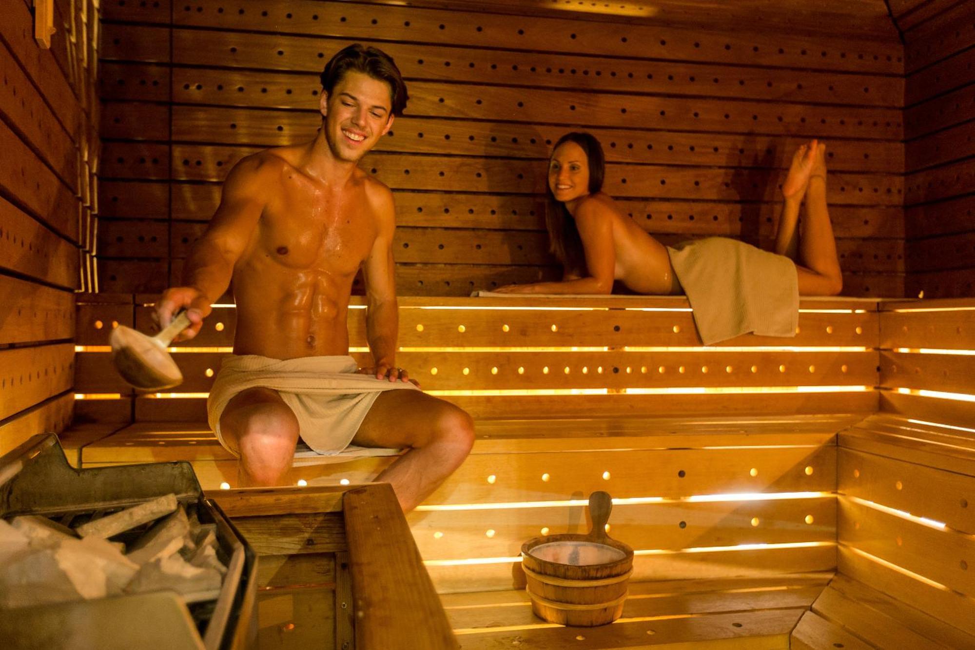 Glamping Tents In Tuhelj With Thermal Riviera Tickets トゥヘリスケ・トプリツェ エクステリア 写真